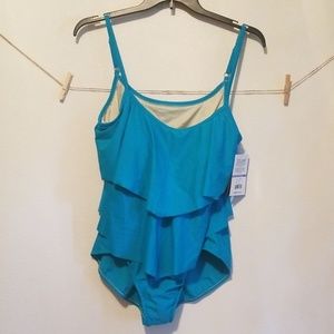 Turquoise green bathing suit instant minimizer